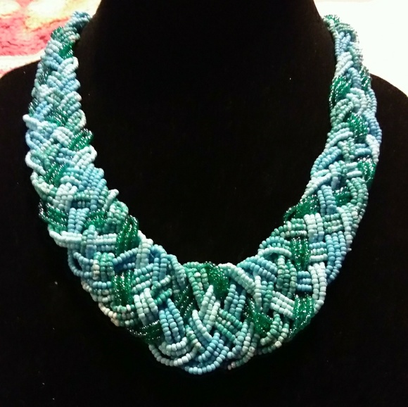 Blue Fashionable Necklace - Picture 1 of 2